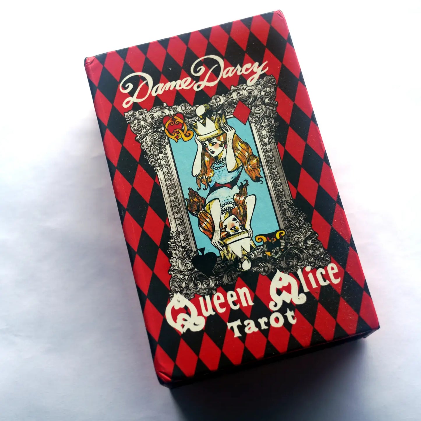 Dame Darcy: Queen Alice Tarot